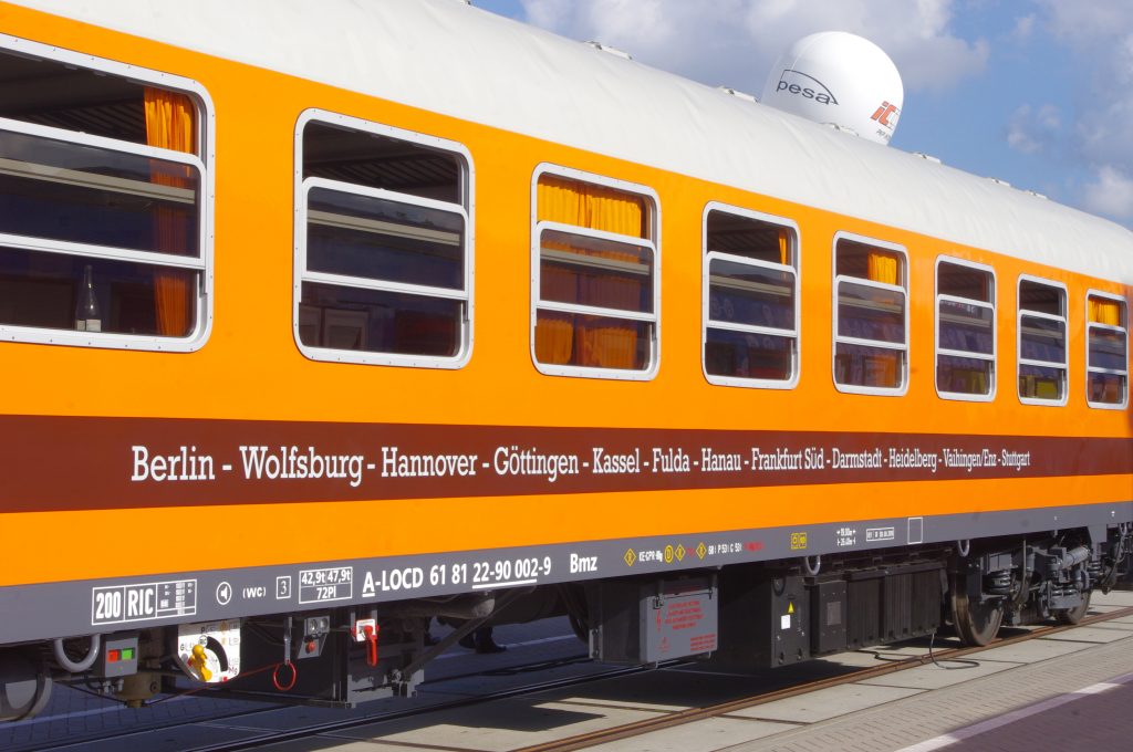 Flixbus se lance dans le ferroviaire 4 Voiture de la compagnie ferroviaire allemande Locomore présentée en septembre 2016 à Innotrans