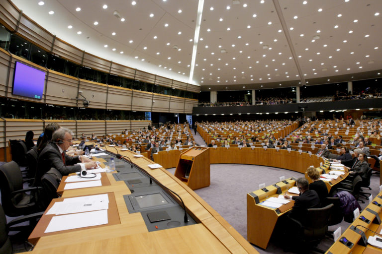 © Parlement Européen Commission des affaires étrangères Hémicycle Discussion avec Catherine Ashton, Haut Représentant de l'Union pour les affaires étrangères et sécurité commune Committee on Foreign Affairs In the Plenary Chamber Discussion with Catherine Ashton, High Representative of the Union for Foreign Affairs and Security Policy Ashton Catherine, 2009, Parlement européen à Bruxelles, Commissions du PE / EP Committees, AFET Affaires étrangères, droits de l'homme,défense 02-12-2009