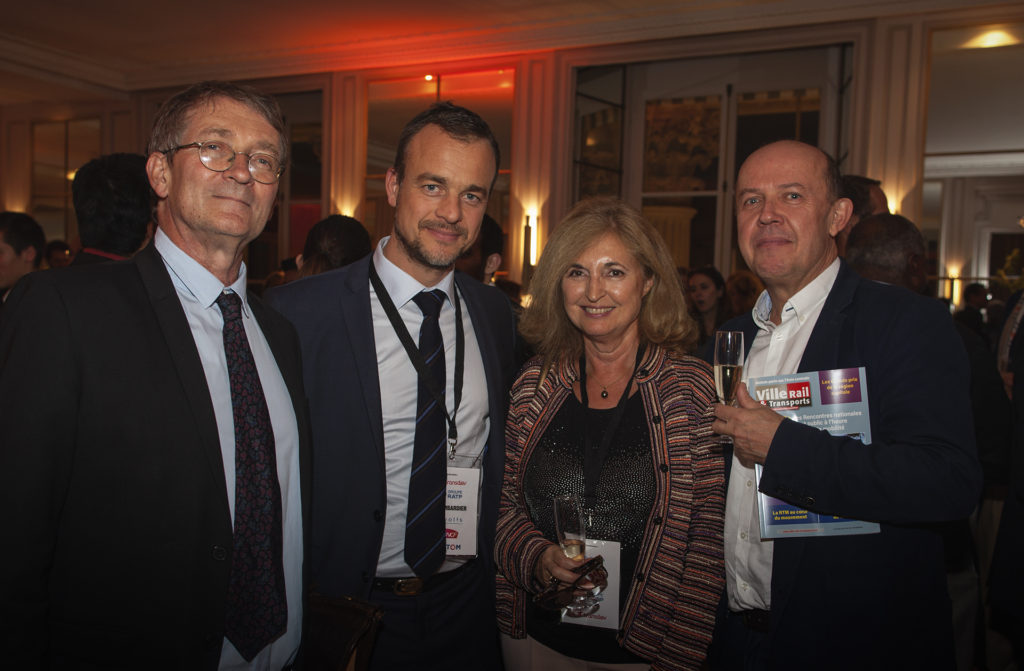 François Dumont et Patrick Muzolf (VR&T) avec Christine Dart (DC Consult) et Christian Louvel (AExecutive)