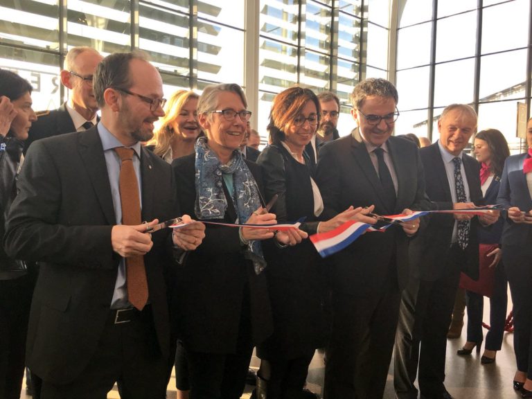 Elisabeth Borne et son homologue suédois, le ministre des Infrastructures Tomas Eneroth, Solutrans 2017