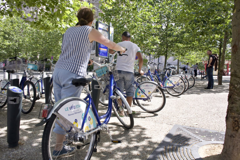 Velo star : Place Sainte Anne Rennes