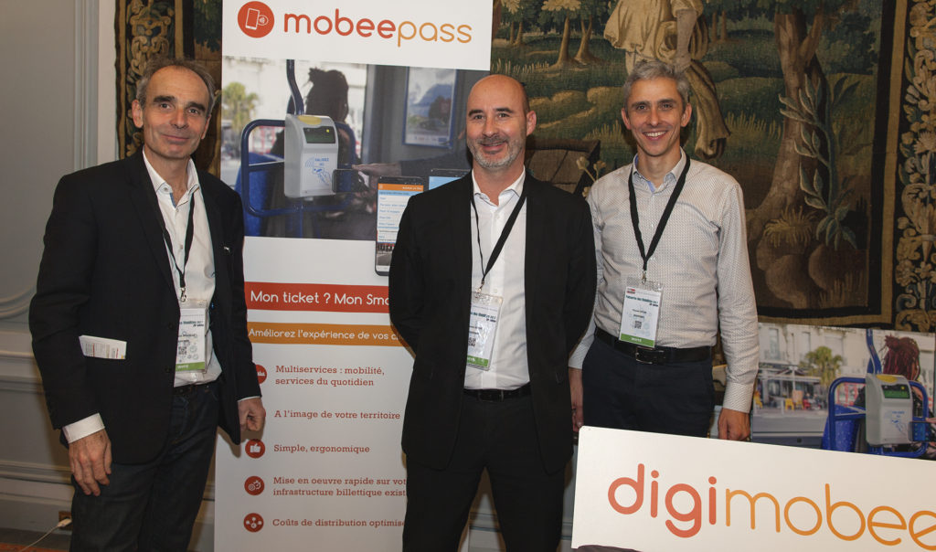Dominique Descolas, Xavier Guyot et Florent Cetier, Digimobee.
