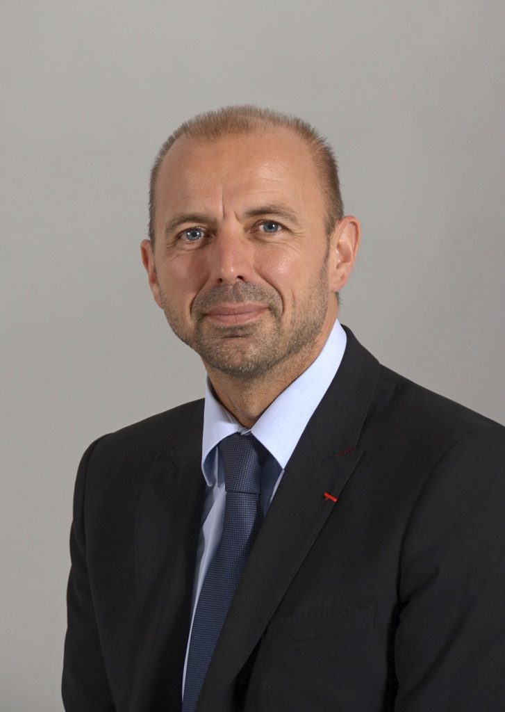 « Nous craignons que le gouvernement recule aujourd’hui pour mieux sauter demain » 8 SB-Portrait-Jean François-maire.
