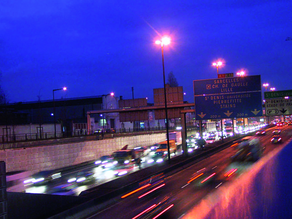 01/2001  Saint Denis autoroute A1direction Roissy CDG - 01/01/2001 -  - (c) Recoura / Editions La Vie du Rail - rec-114133 -  BestOFF = Non
