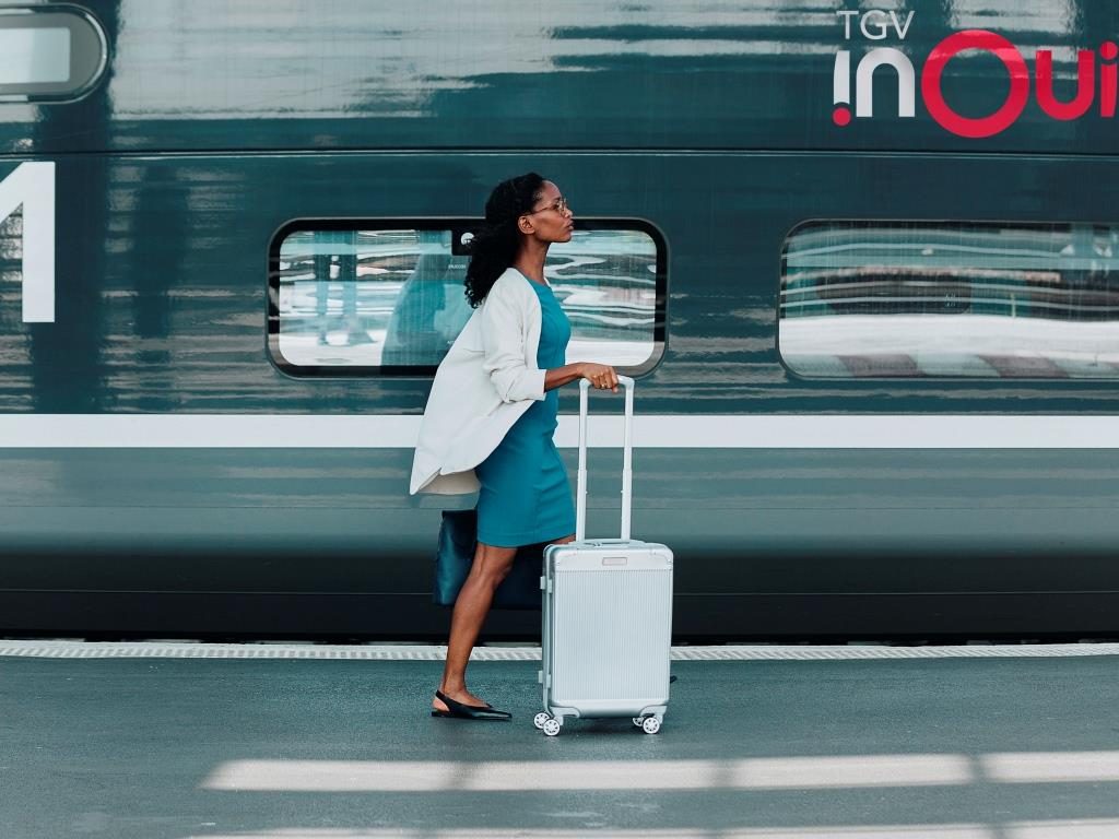 voyageur quai TGV inOui