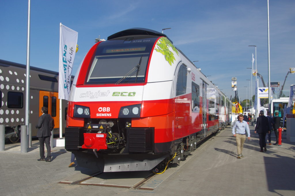Un train « vert » à batteries, en Autriche 1 Siemens Desiro ML ÖBB cityjet eco à Innotrans 2018