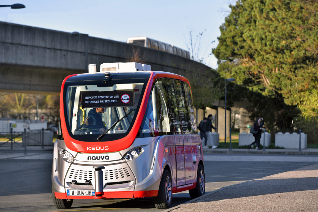 la navette automatique NAVYA en test sur le campus de Vill. d' Ascq