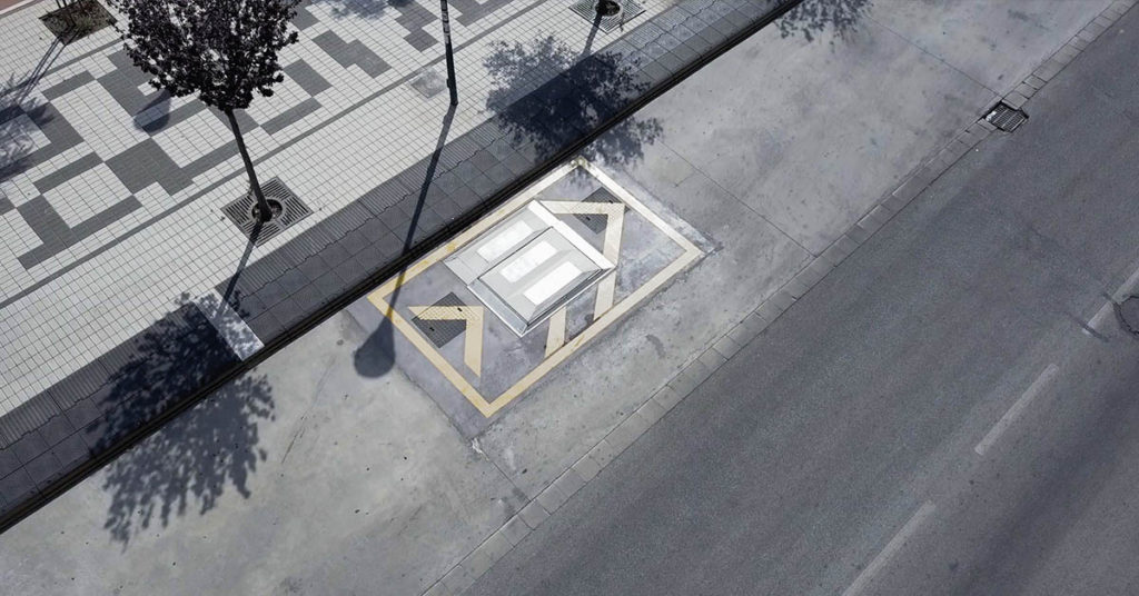 Plateforme de recharge par le sol  de bus électrique mise au point par Alstom et testée jusqu'à la fin de l'automne sur le réseau de transport urbain de Malaga.