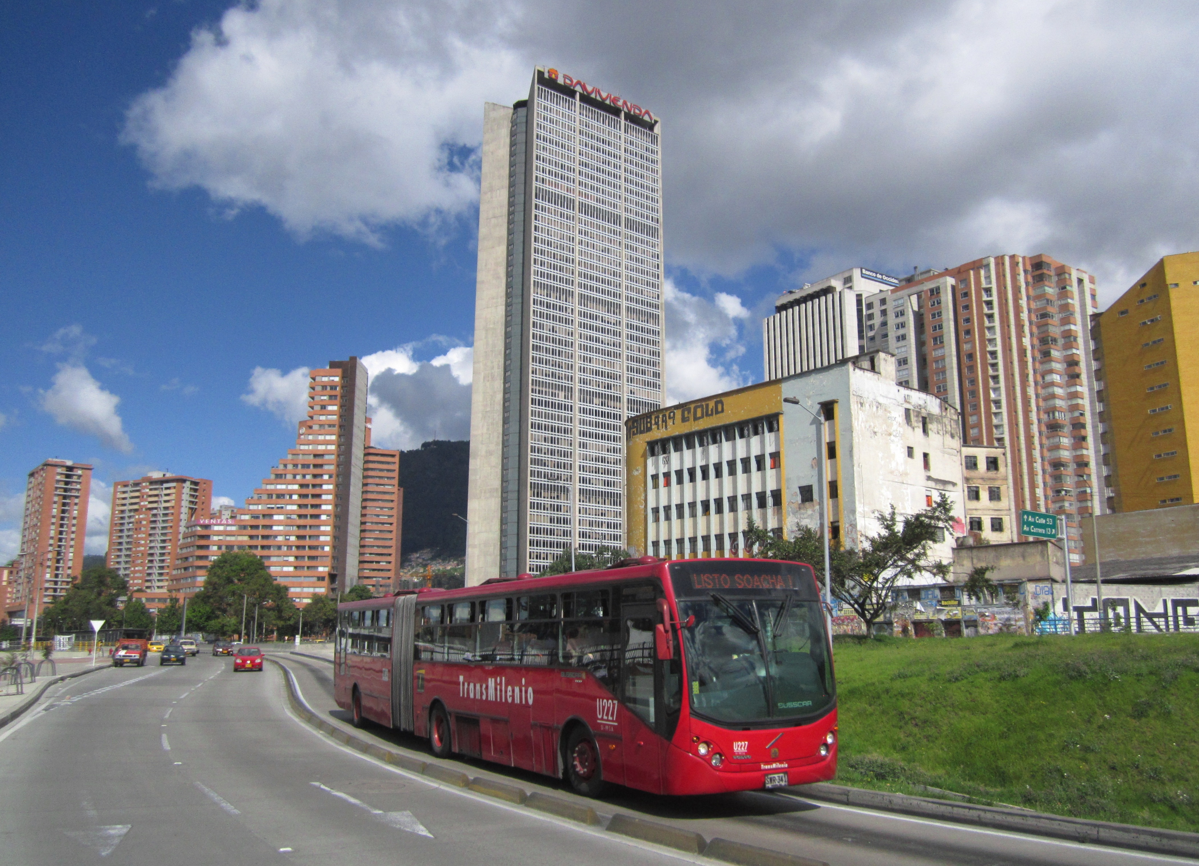 Transmilenio_Avenida_Caracas_Bogotá-