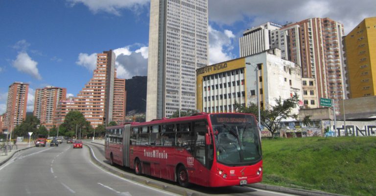 Transmilenio_Avenida_Caracas_Bogotá-