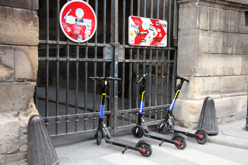 La filière de la micromobilité s'inquiète de la concurrence "déloyale" des marketplaces 6 20193107 pr trottinettes dott imgl7772