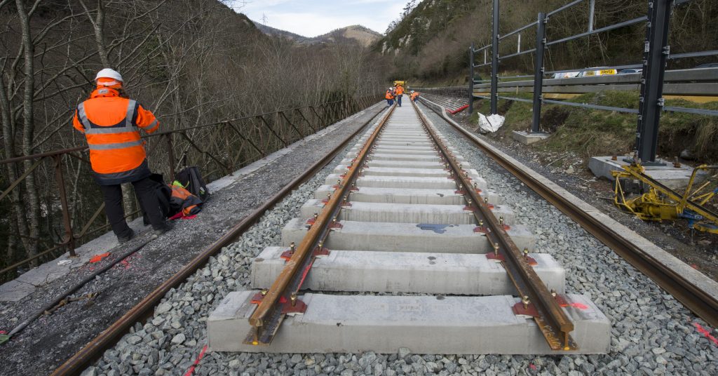 Pose de traverses entre PN56 et PN55