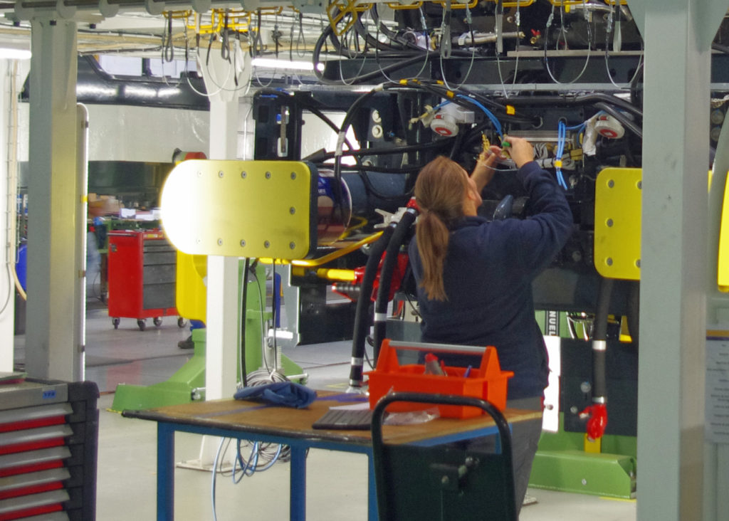Montage loco hybride suisse Alstom Belfort