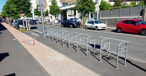 Piste cyclable vélo trottoir Clermont Ferrand