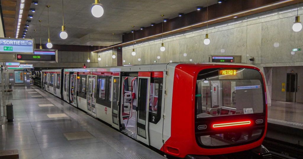 Metro Lyon Ligne B MPL 16
