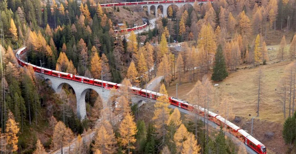 Succès suisse pour le plus long train de voyageurs du monde 8 train suisse 2km c stadler e1667241505649