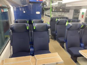 Des sièges tout confort, mais à 2 + 2 de front en 1re classe sur la version TET...