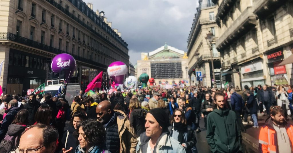 manifestation 13 avril retraites scaled e1681738265448