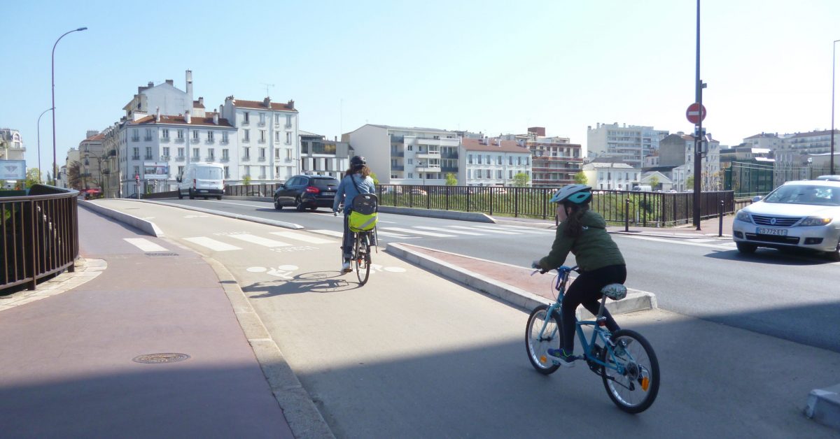 vélo piste cyclable à Charenton-le-Pont (Val-de-Marne)