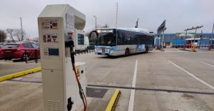 Centre bus Thiais Entrée poste recharge GNV
