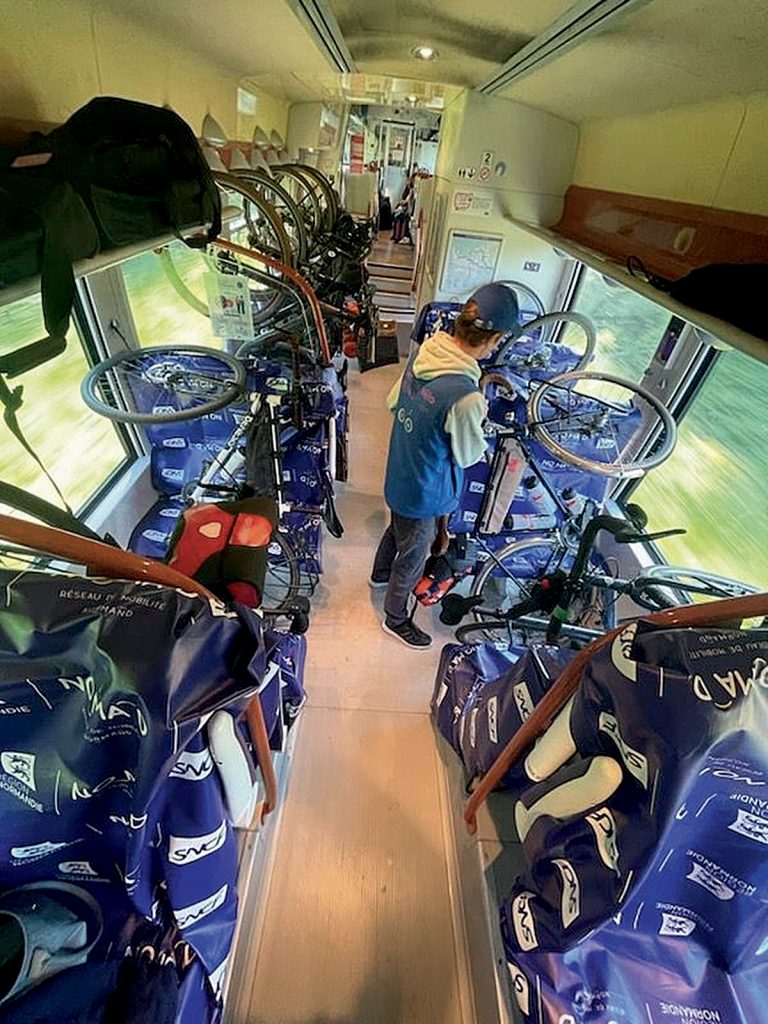 Les vélos menacés de perdre leurs places dans le train 7 normandie velos credit sncf copie