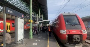 Train liO en gare de Béziers
