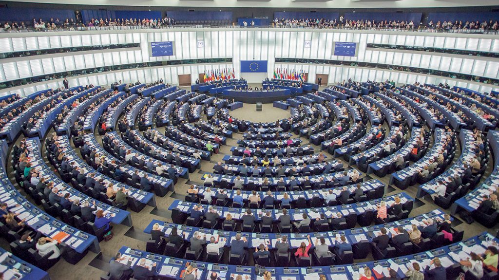 Un projet de réforme des marchés publics européens salué par l'industrie ferroviaire 8 Parlement_européen_