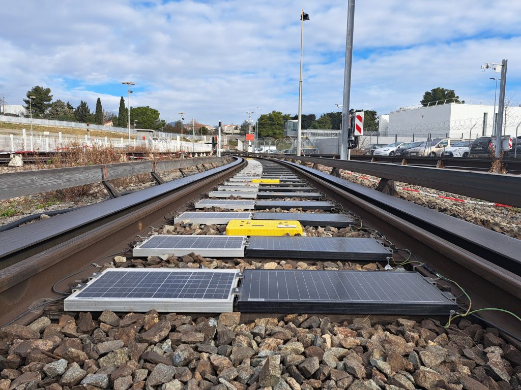 Terminus de la Rose. RTM, panneaux photovoltaïques RAILS