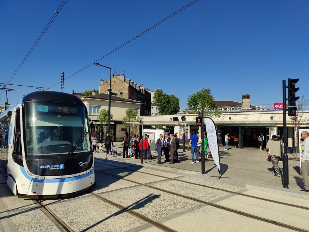 Le nouveau terminus Gare de Noisy-le-Sec a été implanté à quelques dizaines de mètres de la gare du RER E.