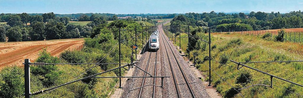 SNCF Voyageurs continue de faire croître la part des énergies renouvelables dans sa consommation électrique 8 TGV Sud-Est