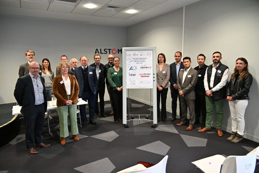 Les 6 PME PMI signataires de la Grappe CARE AURA 3 les equipes CARE Alstom BPI France et DGE