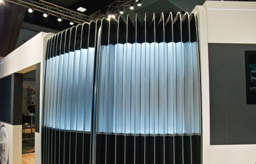 Le nouveau soufflet Hübner, réalisé en matériau Ecoflex, avec ses parties latérales translucides. (10) © Philippe Hérissé