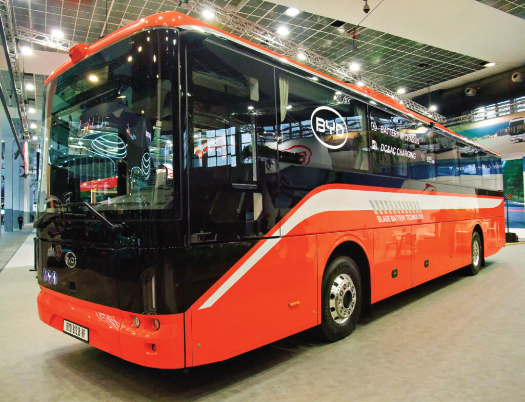 Le B12.b HF du Chinois BYD utilise des batteries LFP extra-plates développées par le constructeur. (1) © Philippe Hérissé