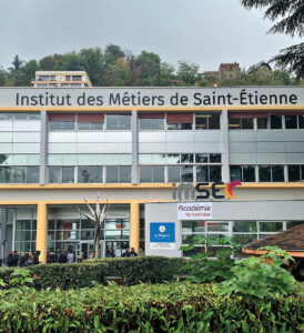 L’Académie by Transdevà Saint-Etienne.