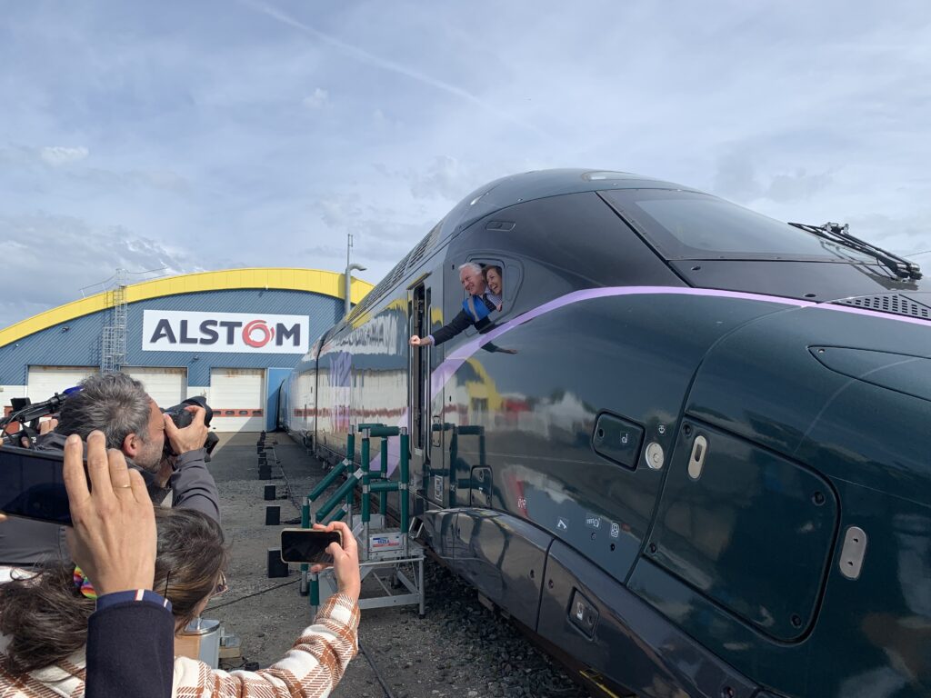 Velvet dévoile son premier train et son plan de marche pour concurrencer la SNCF 1 Velvet rame Avelia Horizon