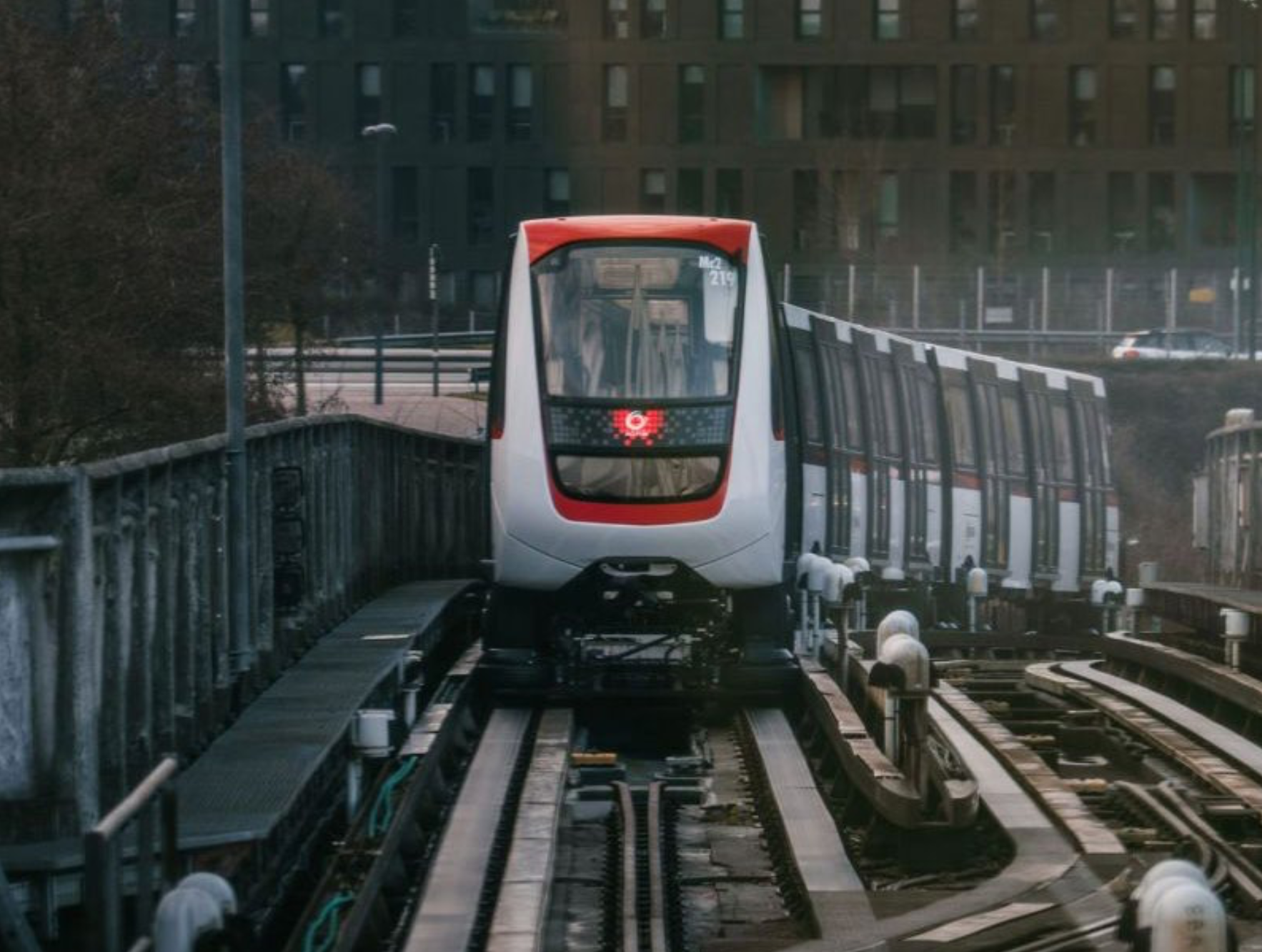 Les pistes en béton de la ligne 1 du métro de Lille refaites par Colas