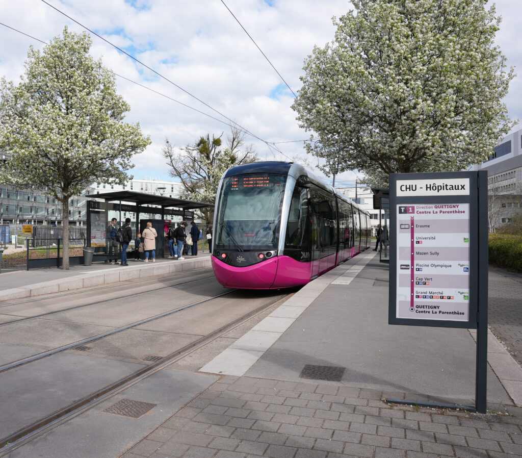 Dijon confit la maîtrise d’œuvre de la réalisation de sa ligne T3 de tramway au groupement EOS